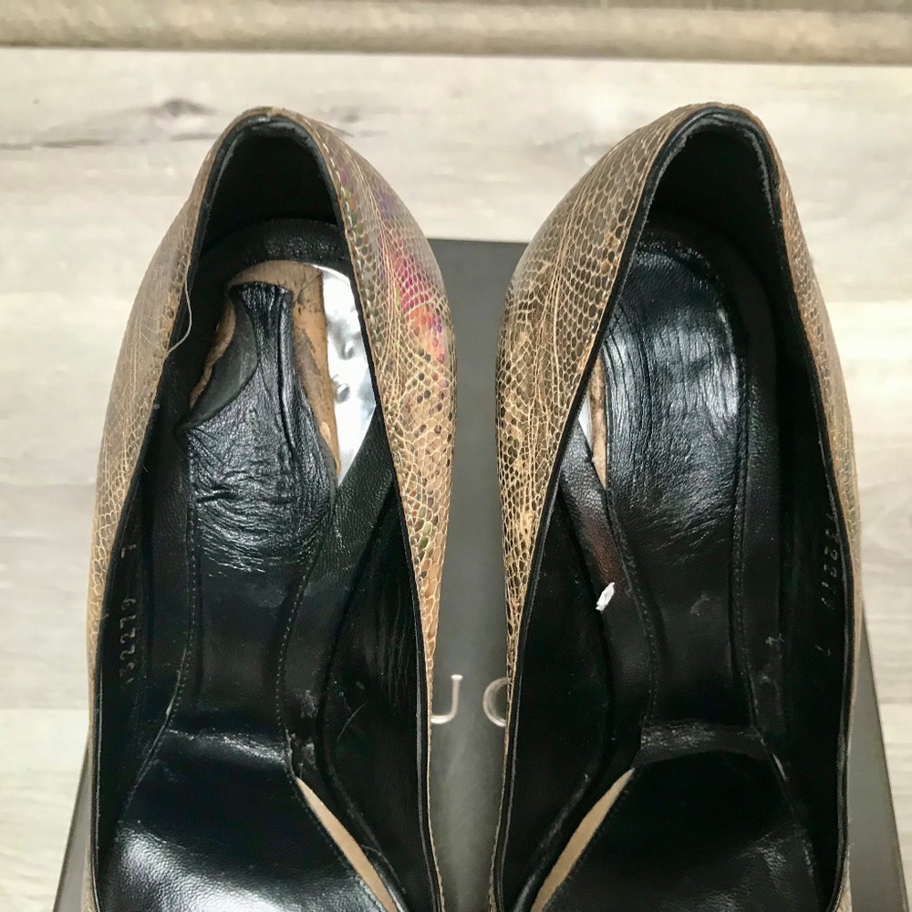 Gucci Python Pumps Size 7b - image 5